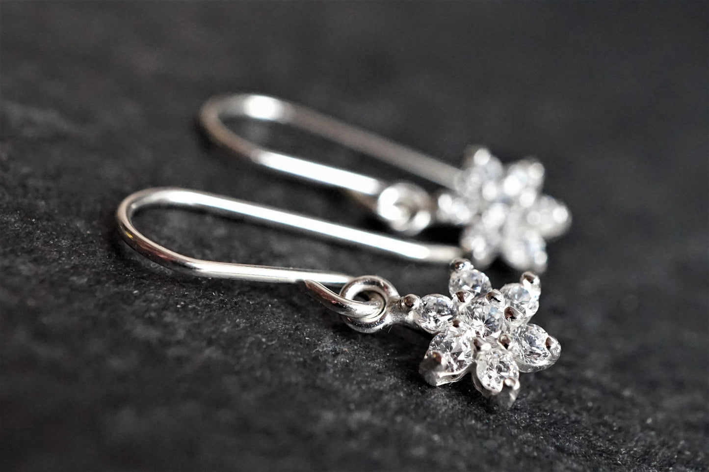 Sparkling Sterling Silver Flower Earrings * Zirconia earrings * Sparkling earrings