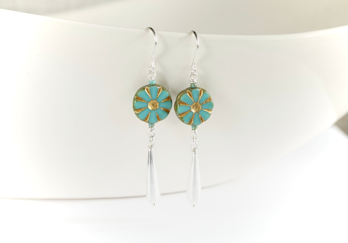 Daisy Sterling Silver Earrings * Summer jewellery * Flower Earrings *