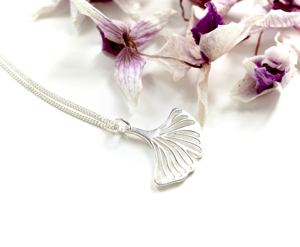 Silver / Gold silver Necklaces