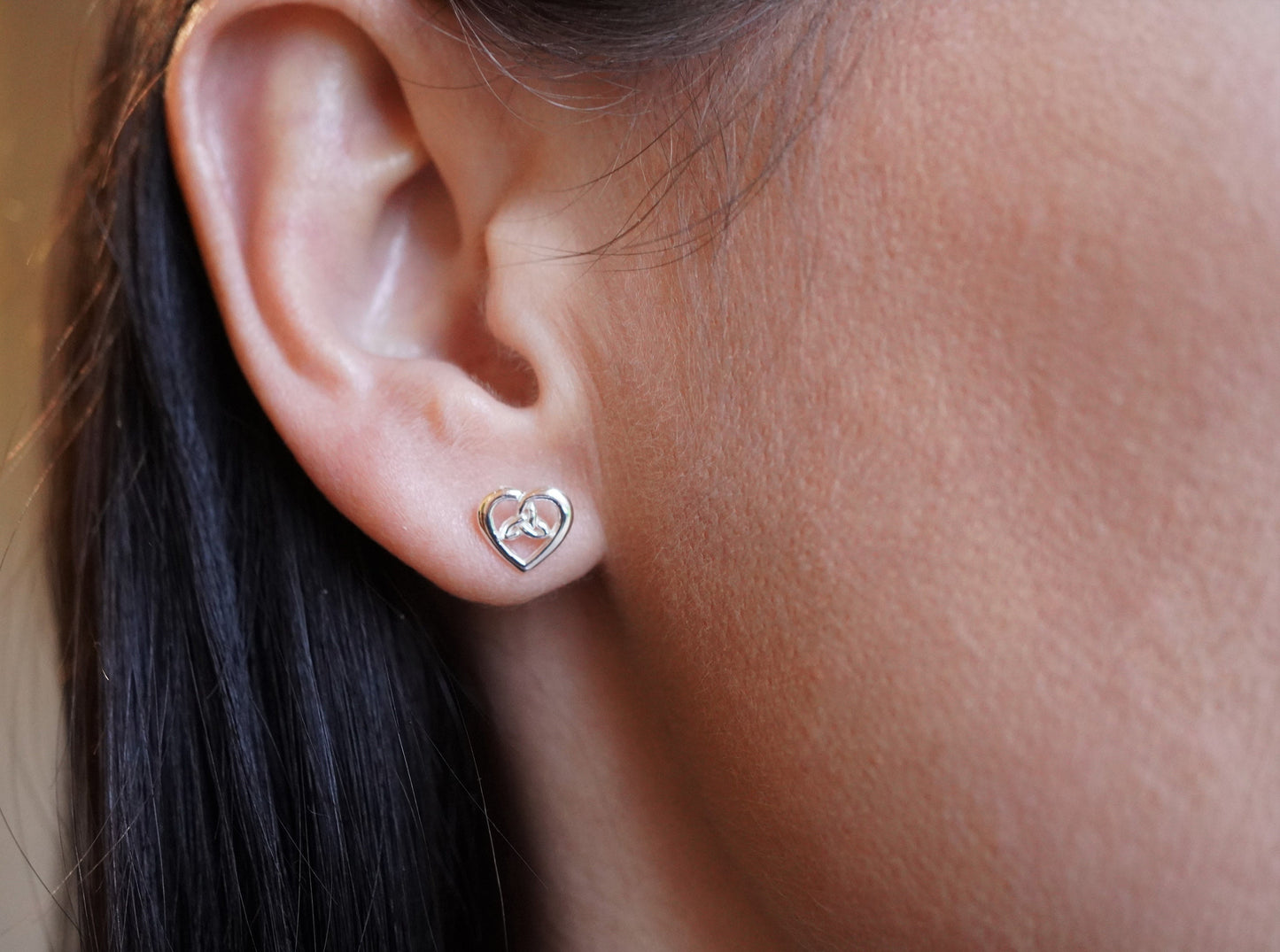 Celtic Trinity Knot Heart Stud Earrings Sterling Silver * Celtic jewellery * Knot jewellery