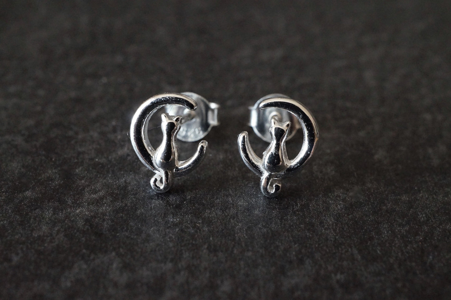 Cute Cat Moon Sterling Silver Necklace * Cat fan * Cat jewellery * Wiccan * Moon stud