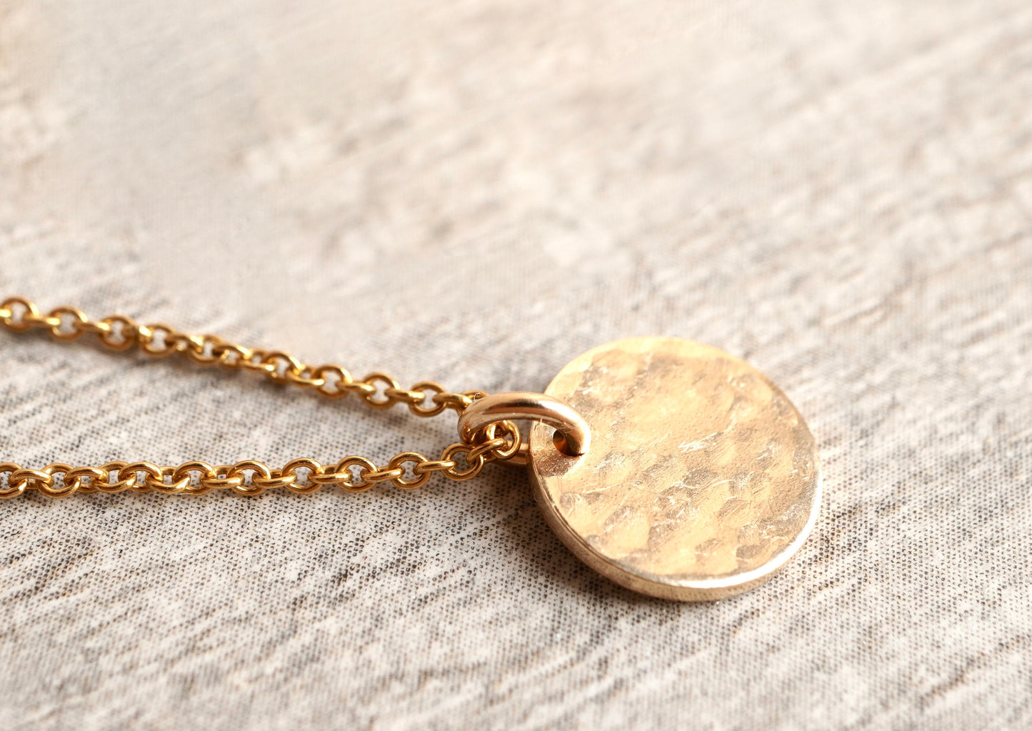 Gold Hammered Disc Earrings * Minimalist earrings * Feminine * Ethnic * Delicate earrings