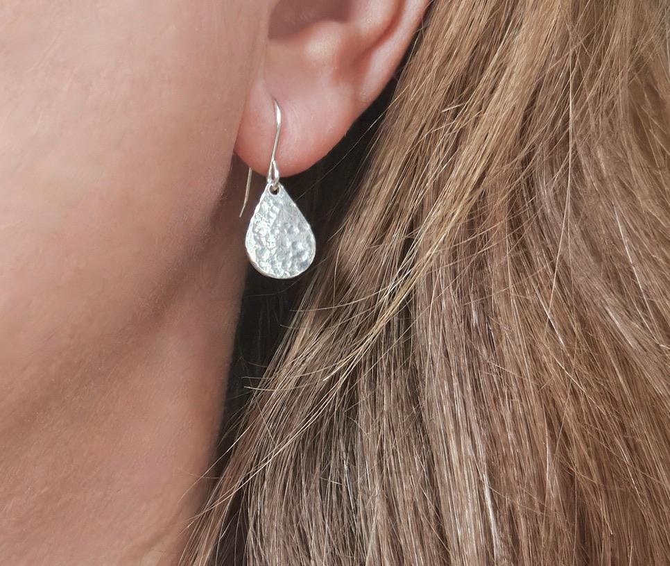 Sterling Silver Hammered Teardrop Earrings * Minimalist earrings * Drop earrings * Feminine jewellery