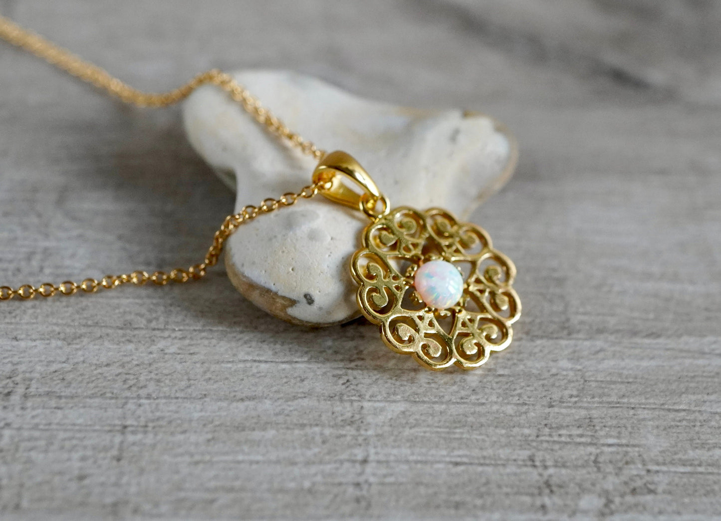 Gold Small Mandala Necklace * Gold filled necklace * Dainty Feminine Necklace * Gift for her