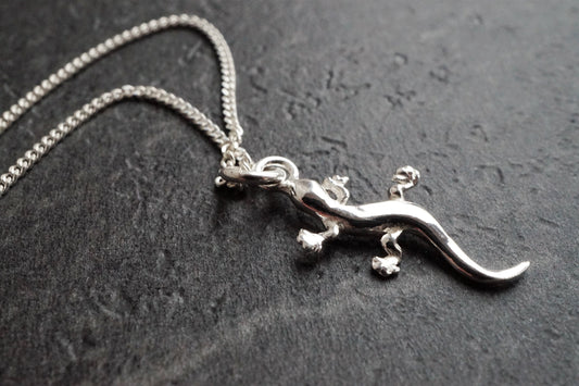 Sterling Silver Lizard Necklace * Gecko earrings * Camouflage * Symbol of freedom