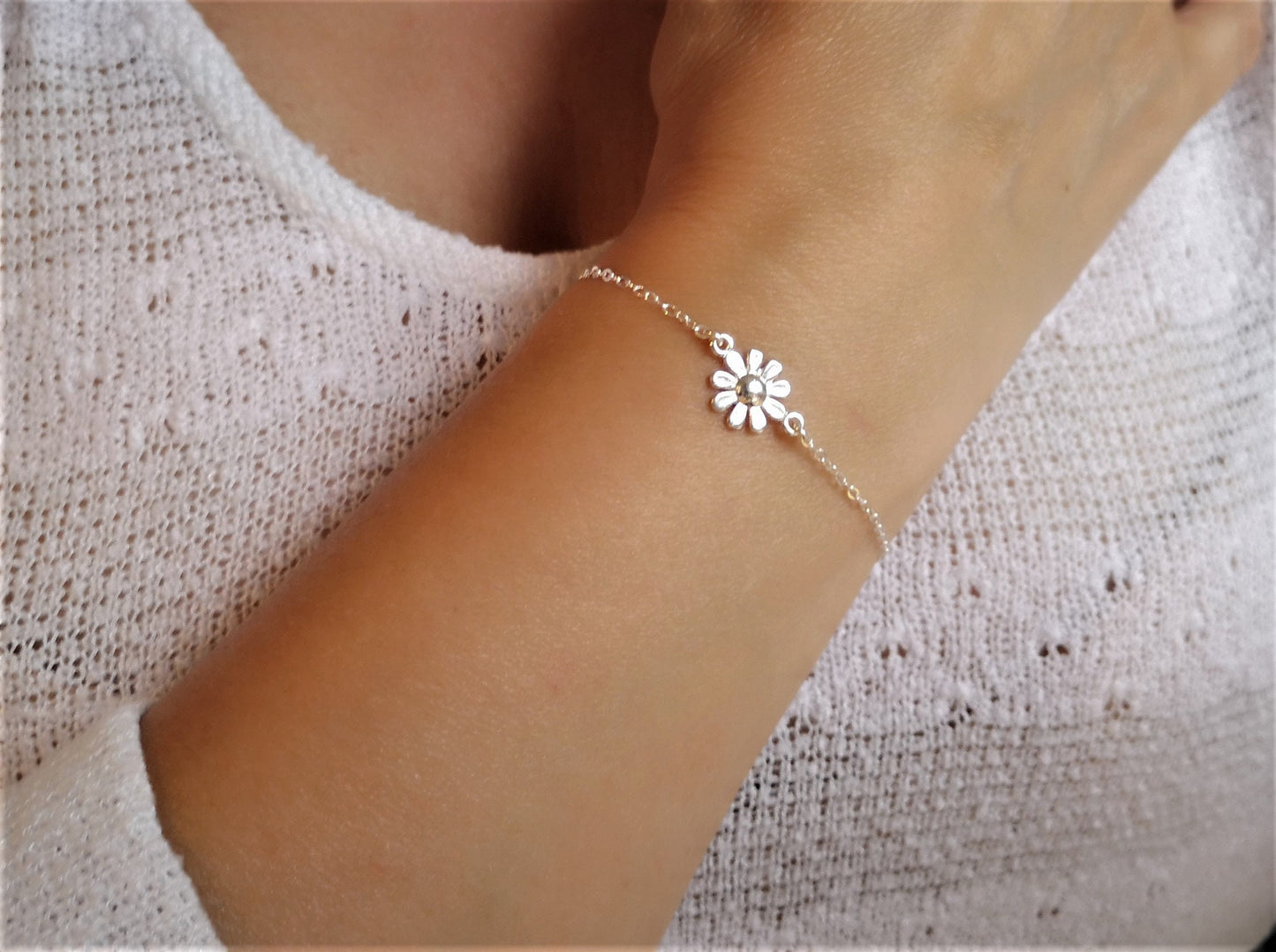 Daisy Sterling Silver Bracelet * Flower Bracelet * Dainty jewelry*  Gift For Her* Bridesmaid gift