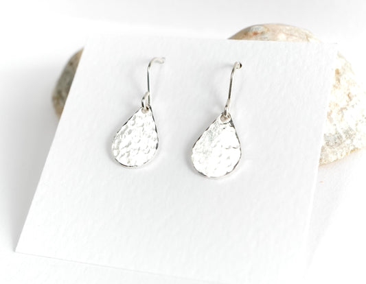 Sterling Silver Hammered Teardrop Earrings * Minimalist earrings * Drop earrings * Feminine jewellery