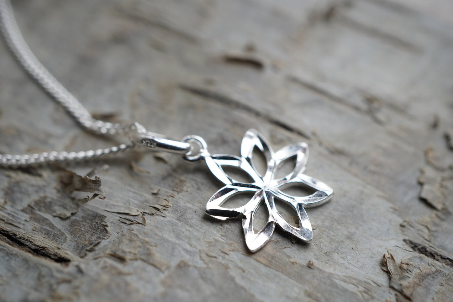 Sterling Silver Flower Earrings * Stud earrings * Lily ear stud earrings