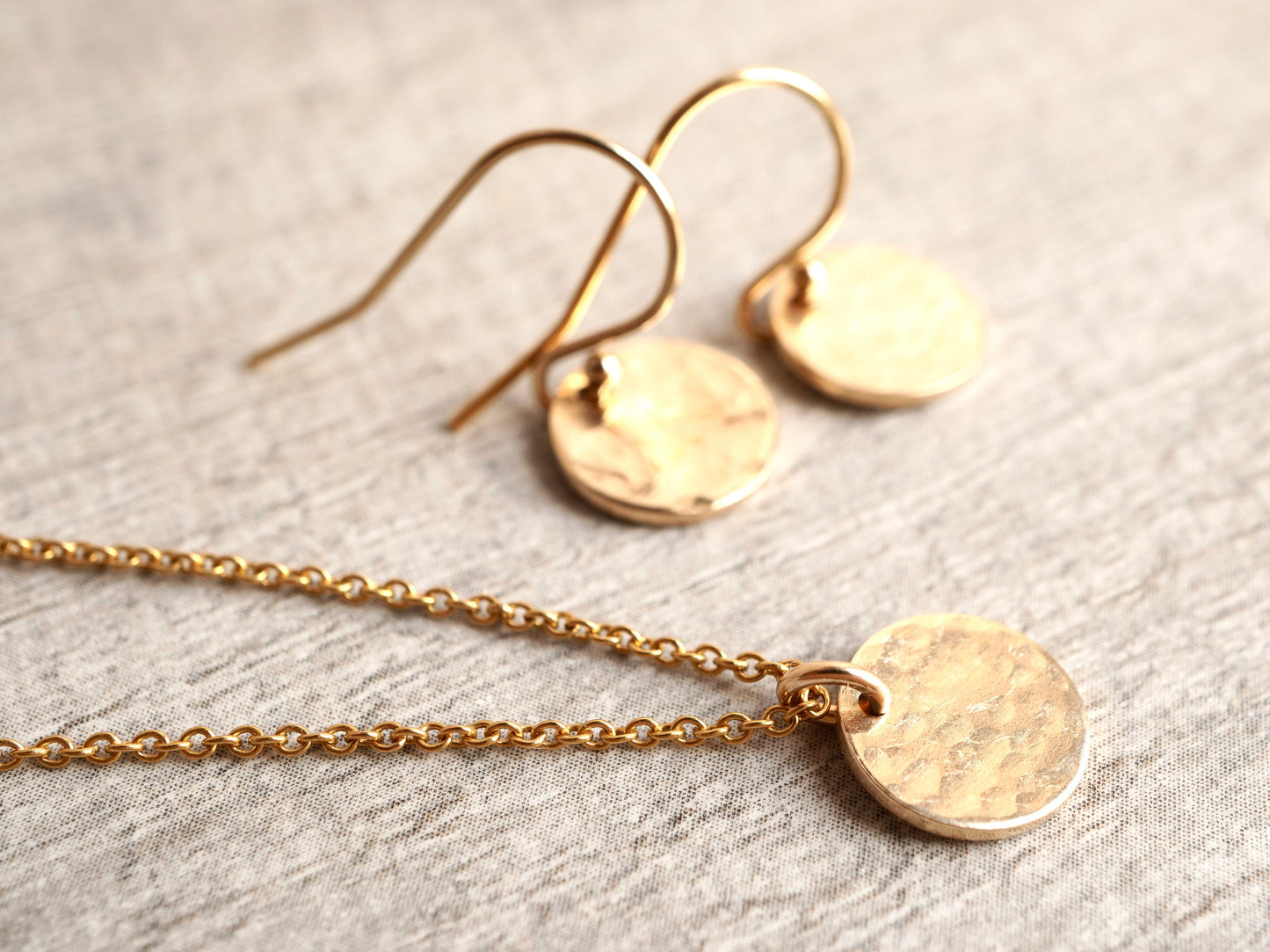 Gold Hammered Disc Earrings * Minimalist earrings * Feminine * Ethnic * Delicate earrings