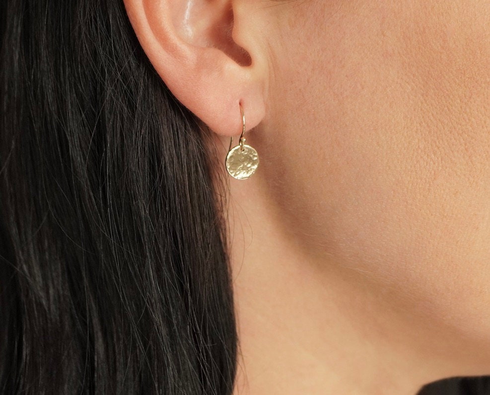 Gold Hammered Disc Earrings * Minimalist earrings * Feminine * Ethnic * Delicate earrings