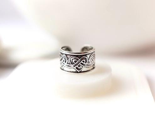 Sterling Silver Celtic Heart Ear Cuff *Sterling Silver * No hole Earrings