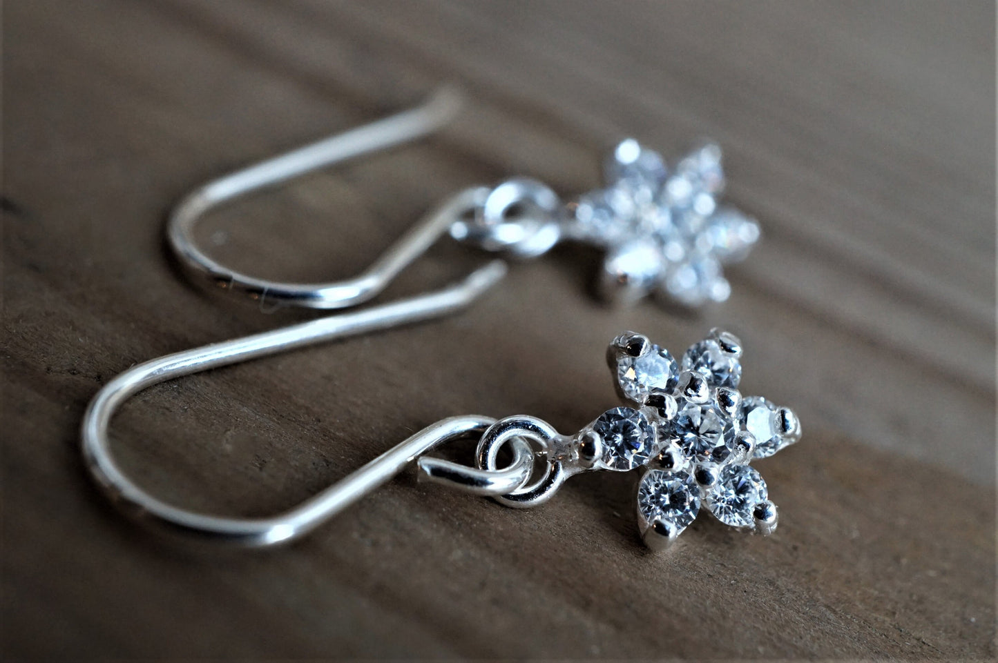 Sparkling Sterling Silver Flower Earrings * Zirconia earrings * Sparkling earrings
