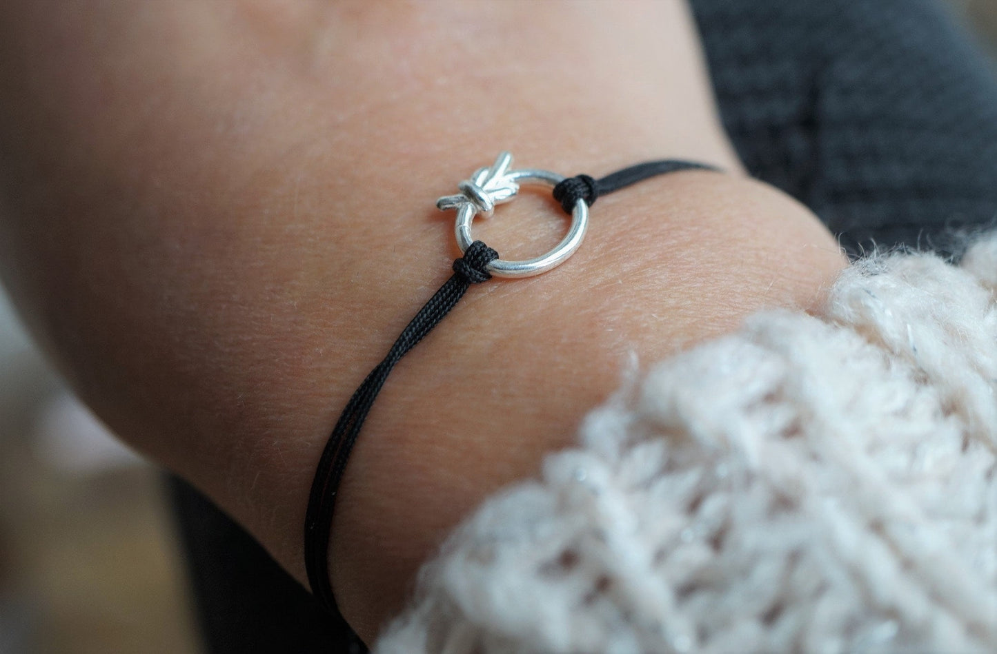 Sterling Silver Knot Cord Bracelet, Knot jewellery, Friendship bracelet* Mother bracelet* Bridesmaid bracelet