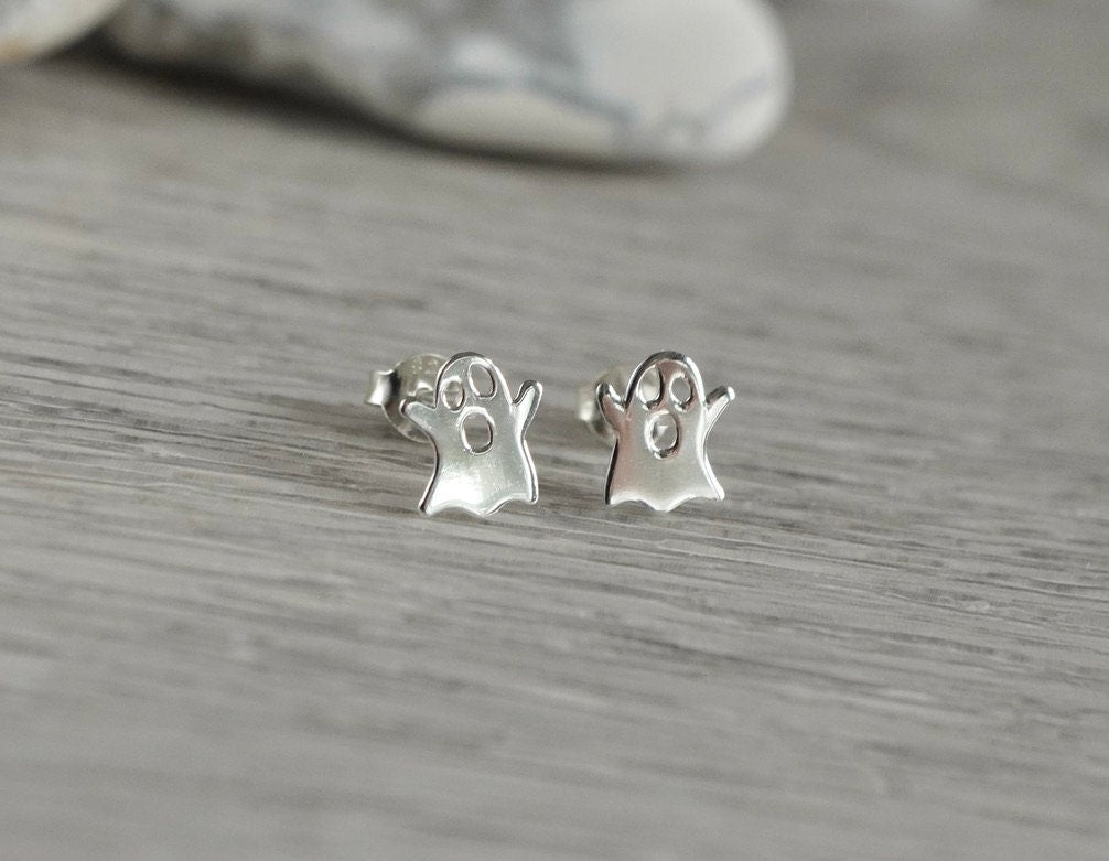 Cute Ghost Stud * Halloween earrings * Ghost earrings * Sterling silver